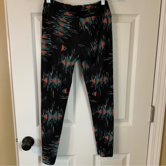 LulaRoe Women’s Tribal Pattern Leggings - Picture 6 of 7